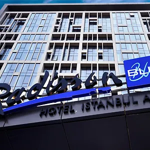 5* Otel Radisson Blu