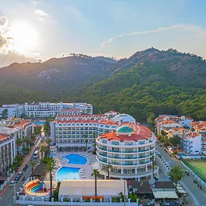 Pineta Park Deluxe Marmaris